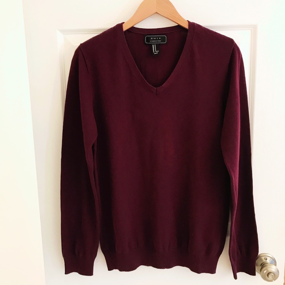 Forever 21 V-Neck Men's Sweater